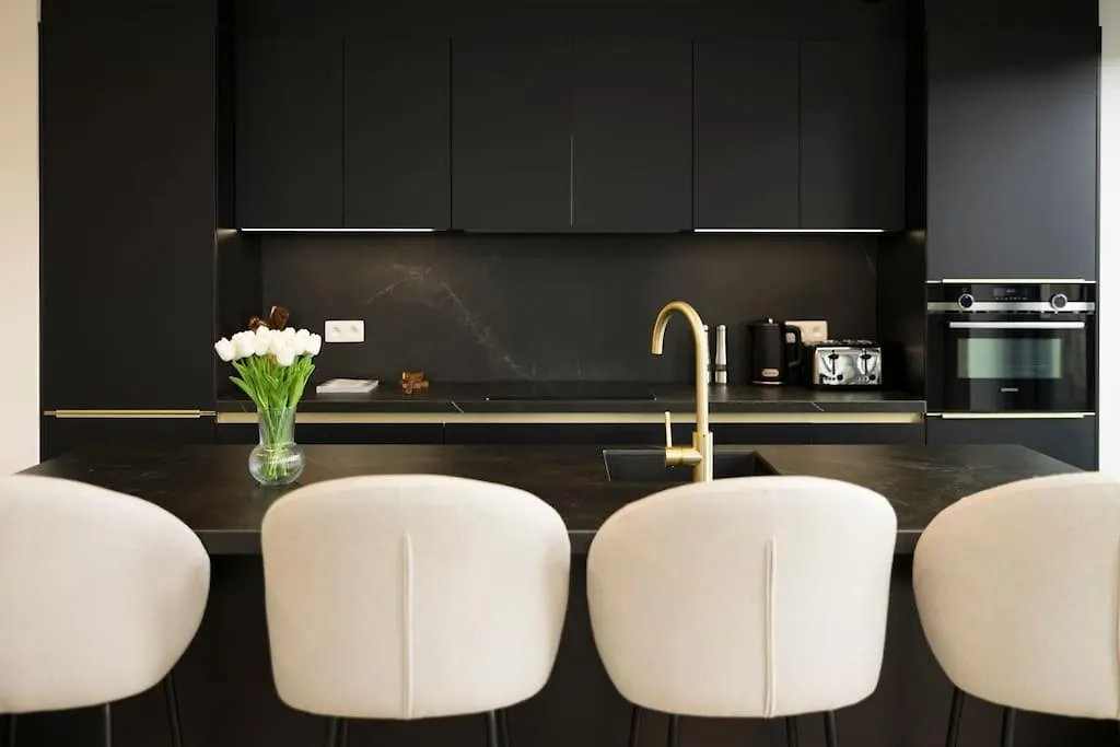 Designer Flat 3Br & Mini Golf Apartment Antwerp