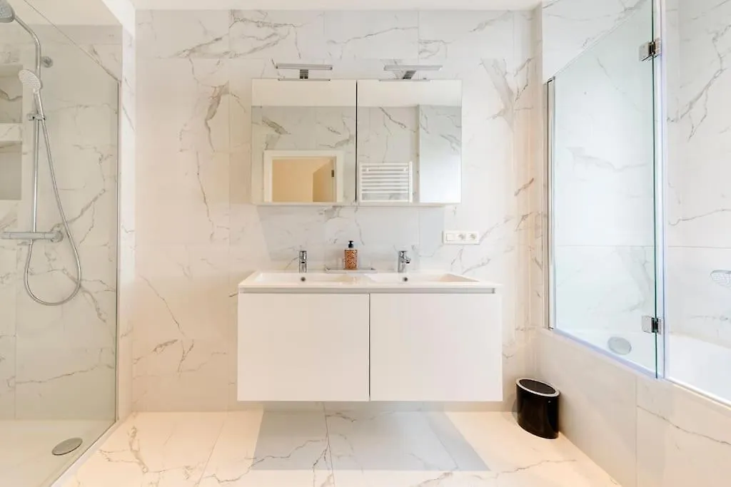Designer Flat 3Br & Mini Golf Apartment Antwerp Belgium