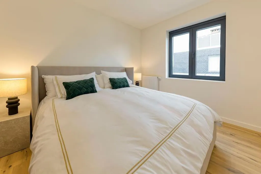 Designer Flat 3Br & Mini Golf Apartment Antwerp