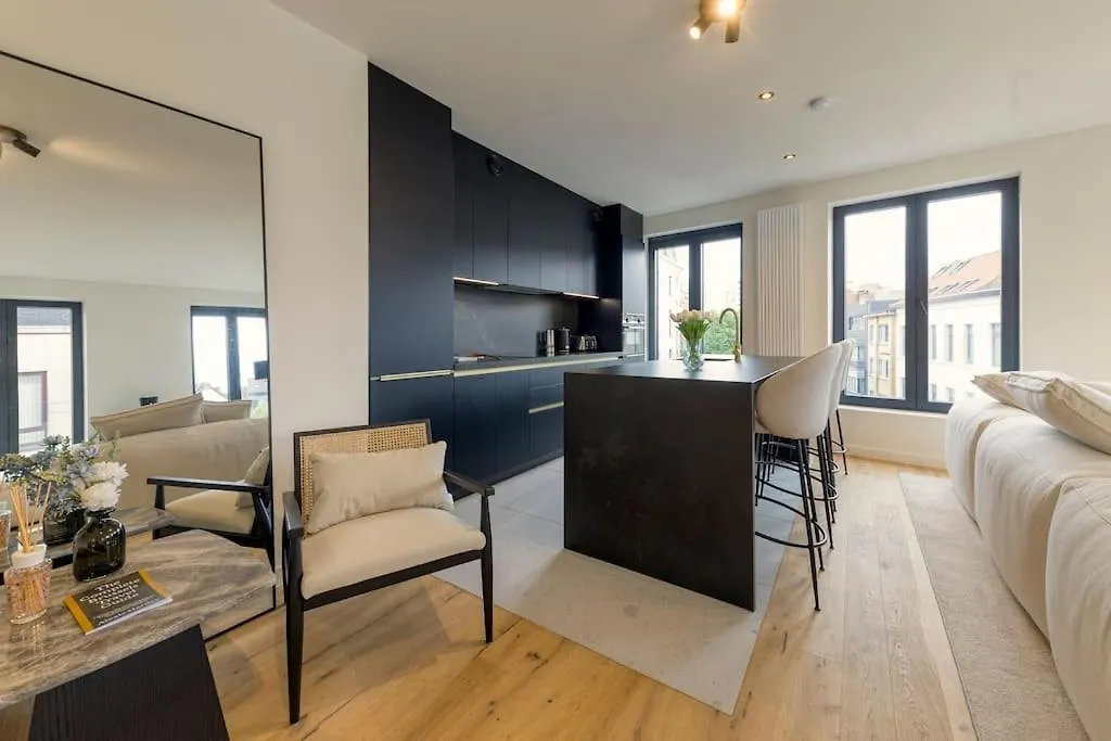 Designer Flat 3Br & Mini Golf Apartment Antwerp Belgium
