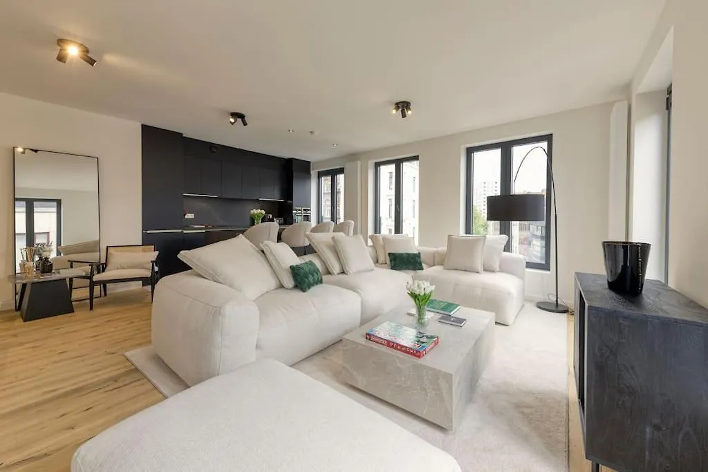 Designer Flat 3Br & Mini Golf Apartment Antwerp